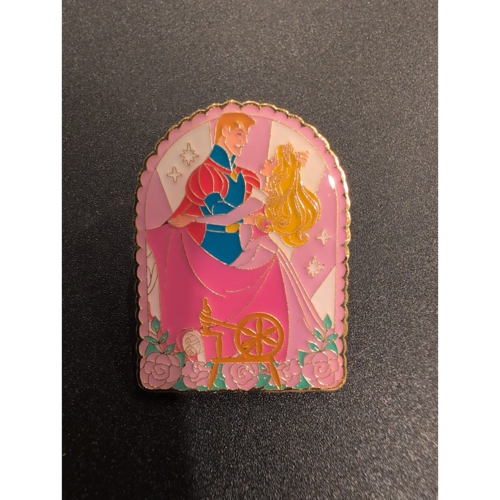 Aurora - Loungefly Disney Princess Dancing Scenes Blind Box Enamel Pin